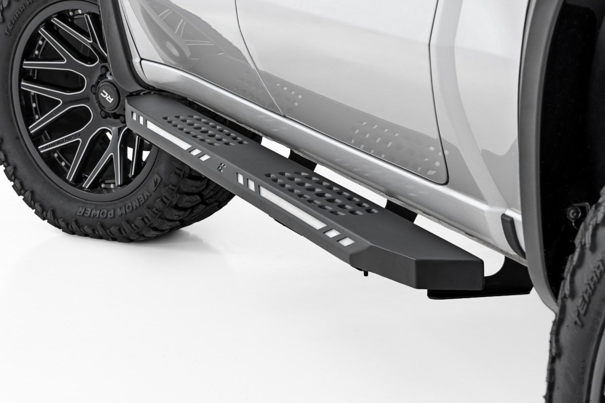 GMC Sierra 3500 HD Running Boards - Rough Country - AC2, LED Amber/White, Cab-Length, Crew Cab - Black; Amber/White LED - '19-'26